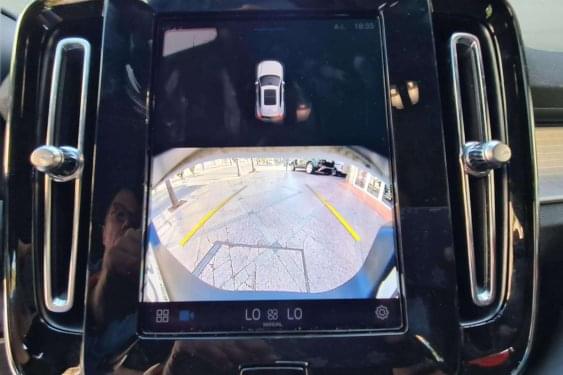 VOLVO XC40 CORE 2WD 2.0 165CV AT7 2024 de segunda mano