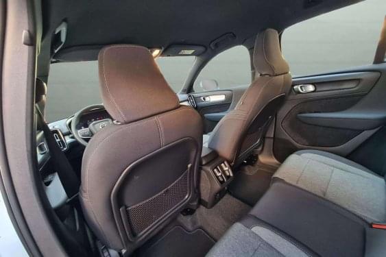 VOLVO XC40 CORE 2WD 2.0 165CV AT7 2024 de segunda mano