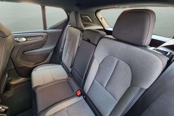 VOLVO XC40 CORE 2WD 2.0 165CV AT7 2024 de segunda mano