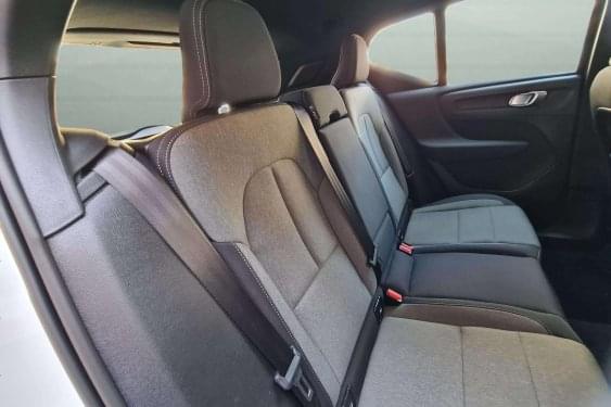 VOLVO XC40 CORE 2WD 2.0 165CV AT7 2024 de segunda mano