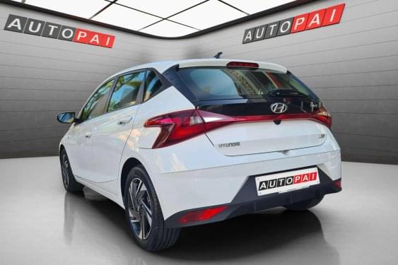 HYUNDAI I20 1.0 TGI 48v 100cv. AUTOM. DCT HÍBRIDO 2021 de segunda mano