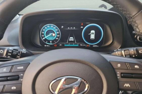 HYUNDAI I20 1.0 TGI 48v 100cv. AUTOM. DCT HÍBRIDO 2021 de segunda mano