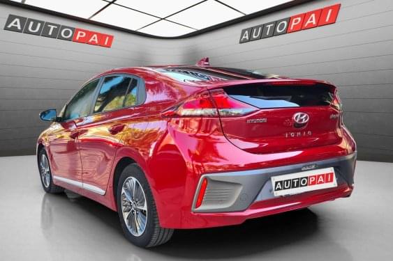 HYUNDAI IONIQ PHEV BURDEOS 2021 de segunda mano