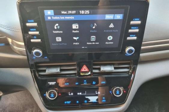 HYUNDAI IONIQ PHEV BURDEOS 2021 de segunda mano