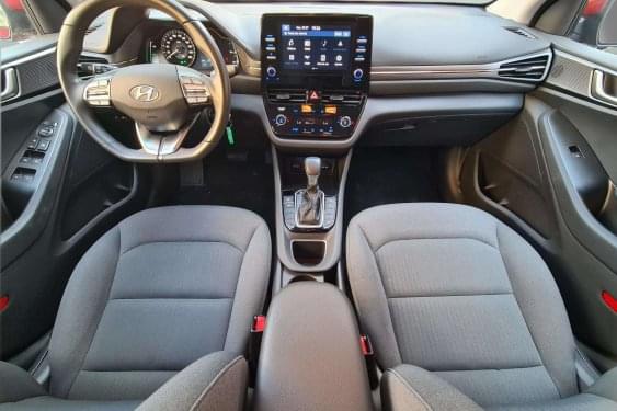 HYUNDAI IONIQ PHEV BURDEOS 2021 de segunda mano
