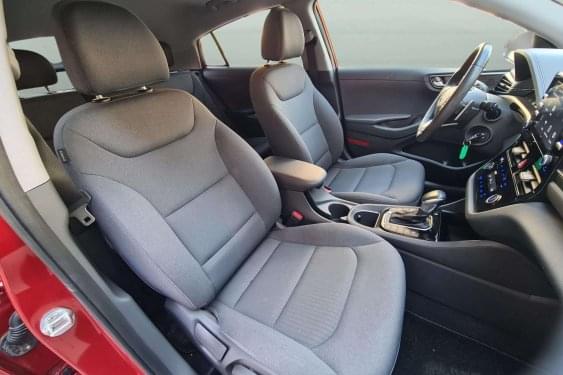 HYUNDAI IONIQ PHEV BURDEOS 2021 de segunda mano