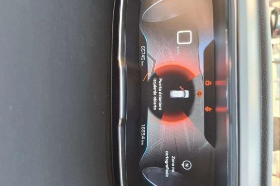 PEUGEOT 3008 ALLURE 1.2i 130CV 2019 de segunda mano