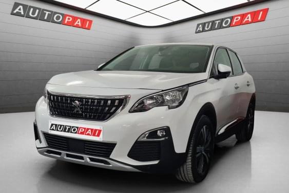PEUGEOT 3008 ALLURE 1.2i 130CV 2019 de segunda mano