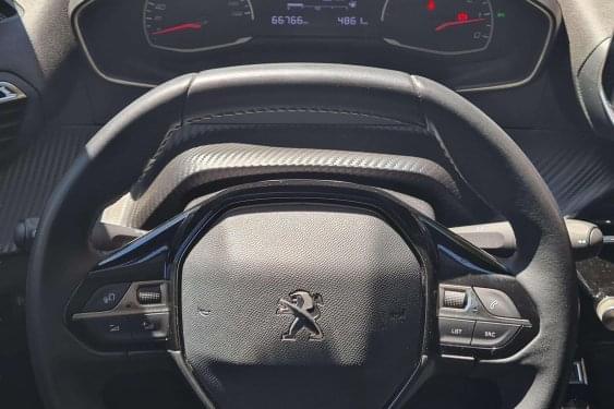 PEUGEOT 2008 1.2 100CV ACTIVE 2021 de segunda mano