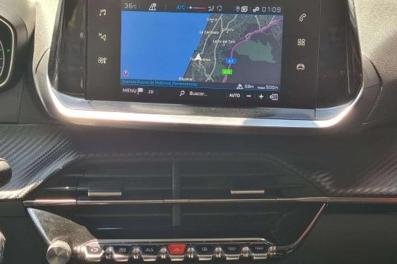 PEUGEOT 2008 1.2 100CV ACTIVE 2021 de segunda mano