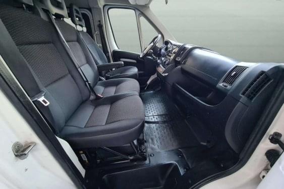 CITROEN JUMPER COMBI BLUEHDI 120cv. 30L1H1 9 PLAZAS 5 P 2020 de segunda mano