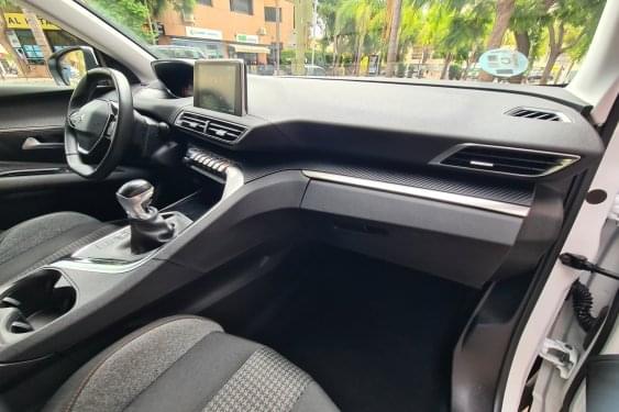 PEUGEOT 5008 1.5 BHDI 130CV ACTIVE PACK 2021 de segunda mano