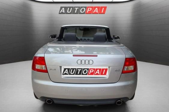 AUDI A4 CABRIO 3.0 V6 220cv. MULTITRONIC 2005 de segunda mano