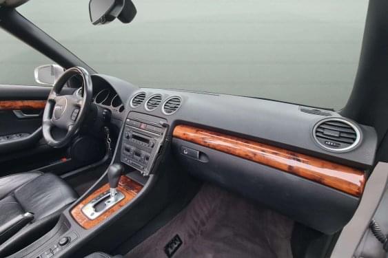 AUDI A4 CABRIO 3.0 V6 220cv. MULTITRONIC 2005 de segunda mano