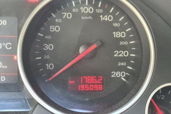 AUDI A4 CABRIO 3.0 V6 220cv. MULTITRONIC 2005 de segunda mano