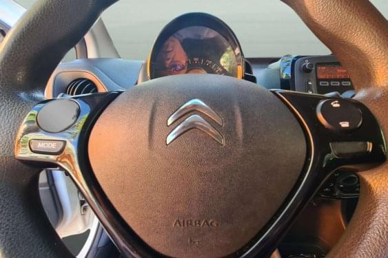 CITROEN C1 1.0 VTI 70CV URBAN STYLE 2021 de segunda mano