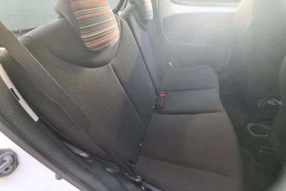 CITROEN C1 1.0 VTI 70CV URBAN STYLE 2021 de segunda mano