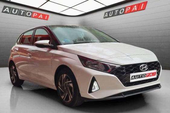 HYUNDAI I20 1.0 TGDI 100cv. HÍBRIDO DCT AUTOM. 2021 de segunda mano