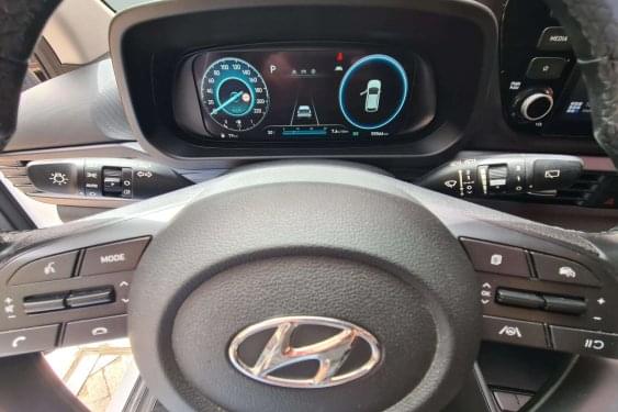 HYUNDAI I20 1.0 TGDI 100cv. HÍBRIDO DCT AUTOM. 2021 de segunda mano