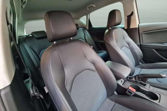 SEAT LEÓN 1.2 TSI 110cv. STYLE CONNECT PLUS 2016 de segunda mano