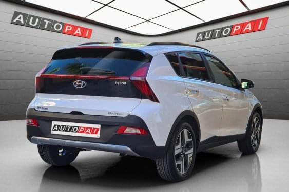 HYUNDAI BAYON 1.0 TGI 100CV 48V MAXX DCT AUT. HÍBRIDO 2023 de segunda mano