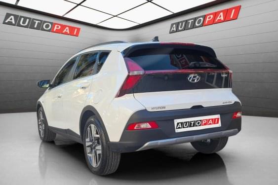 HYUNDAI BAYON 1.0 TGI 100CV 48V MAXX DCT AUT. HÍBRIDO 2023 de segunda mano