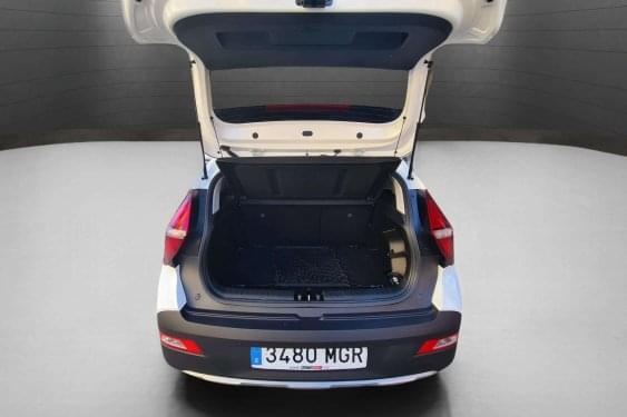 HYUNDAI BAYON 1.0 TGI 100CV 48V MAXX DCT AUT. HÍBRIDO 2023 de segunda mano