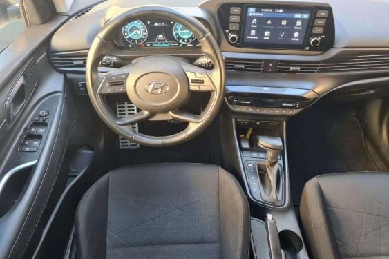 HYUNDAI BAYON 1.0 TGI 100CV 48V MAXX DCT AUT. HÍBRIDO 2023 de segunda mano