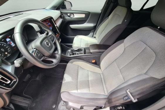 VOLVO XC40 1.5 PHEV R-DESIGN 211cv.  HÍBRIDO ENCHUF 2021 de segunda mano