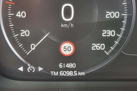 VOLVO XC40 1.5 PHEV R-DESIGN 211cv.  HÍBRIDO ENCHUF 2021 de segunda mano