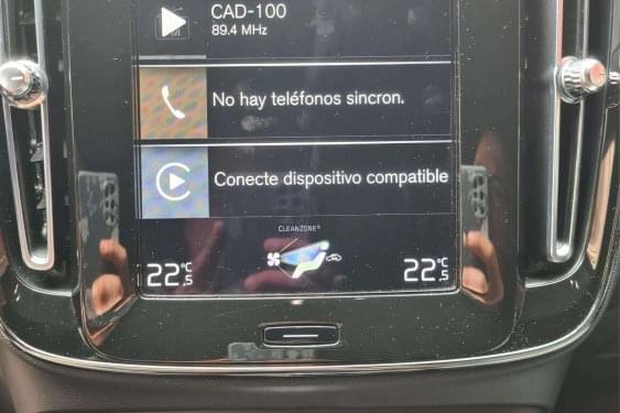 VOLVO XC40 1.5 PHEV R-DESIGN 211cv.  HÍBRIDO ENCHUF 2021 de segunda mano