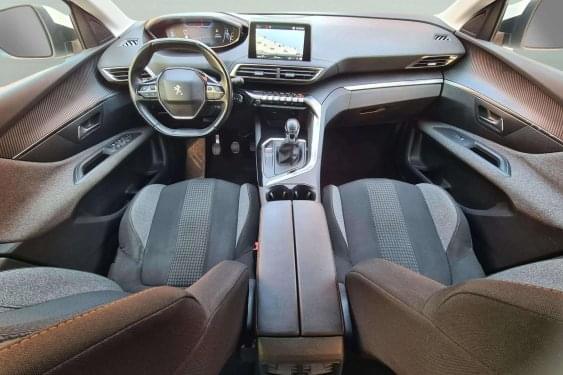 PEUGEOT 3008 1.2i 130cv. ACTIVE 2018 de segunda mano