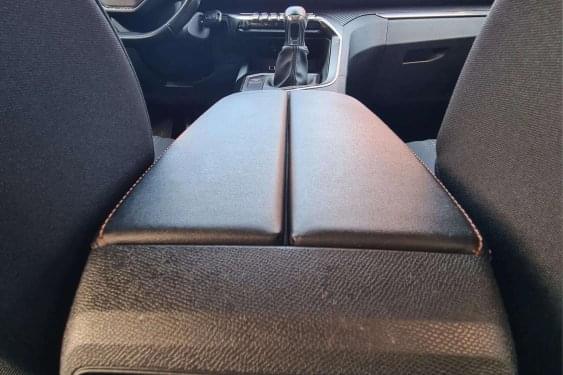 PEUGEOT 3008 1.2i 130cv. ACTIVE 2018 de segunda mano