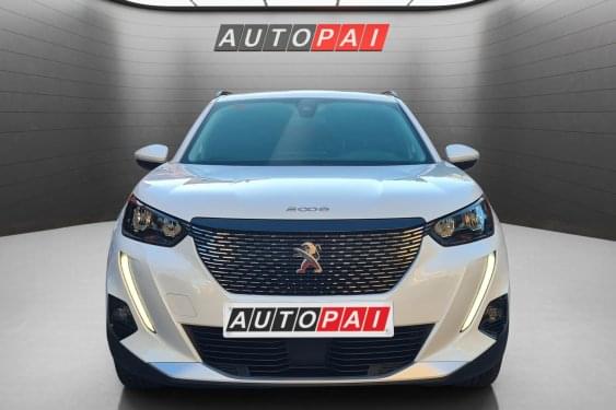 PEUGEOT 2008 1.2i 130cv. EAT8  (AUTOM) ALLURE PACK 2021 de segunda mano
