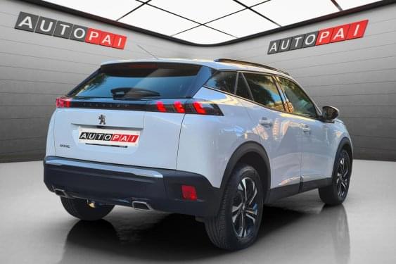 PEUGEOT 2008 1.2i 130cv. EAT8  (AUTOM) ALLURE PACK 2021 de segunda mano