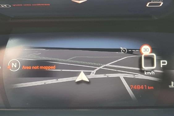 PEUGEOT 2008 1.2i 130cv. EAT8  (AUTOM) ALLURE PACK 2021 de segunda mano