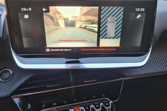 PEUGEOT 2008 1.2i 130cv. EAT8  (AUTOM) ALLURE PACK 2021 de segunda mano