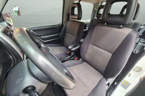 SUZUKI JIMNY 1.3I 85CV JX 2012 de segunda mano