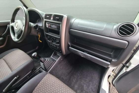 SUZUKI JIMNY 1.3I 85CV JX 2012 de segunda mano