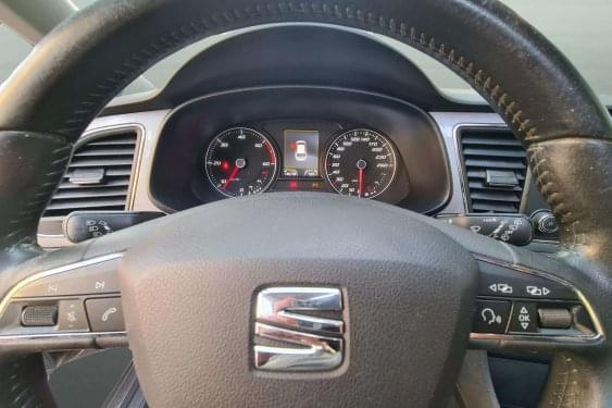 SEAT LEÓN 1.6 TDI 105cv. i-TECH 2014 de segunda mano