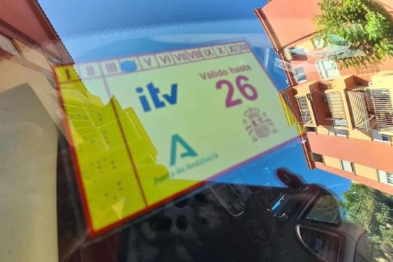 HONDA CR-V 1.6iDCT 120cv. ELEGANCE NAVI 4X2 2016 de segunda mano