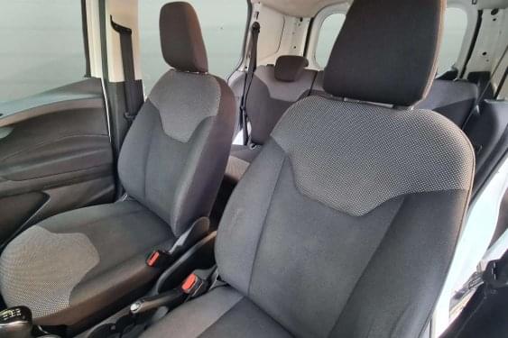 FORD TRANSIT CONNECT COURIER COMBI 1.5 TDCI 75cv. TREND 2015 de segunda mano
