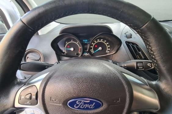 FORD TRANSIT CONNECT COURIER COMBI 1.5 TDCI 75cv. TREND 2015 de segunda mano