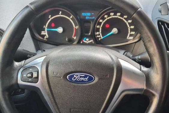 FORD TRANSIT CONNECT COURIER COMBI 1.5 TDCI 75cv. TREND 2015 de segunda mano