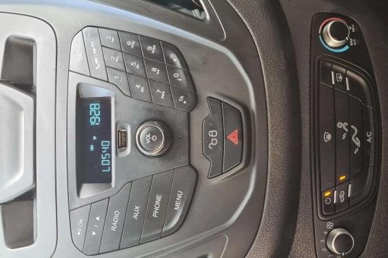 FORD TRANSIT CONNECT COURIER COMBI 1.5 TDCI 75cv. TREND 2015 de segunda mano