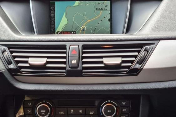 BMW X1 Xdrive18A autom. 143cv. 4x4 2014 de segunda mano