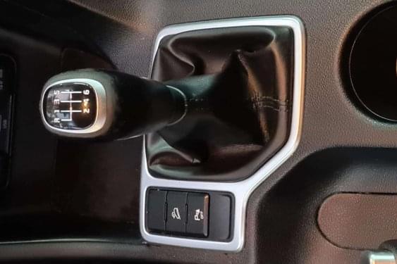 KIA SPORTAGE MHEV 1.6CRDI 48V 136cv. 4x2 2021 de segunda mano