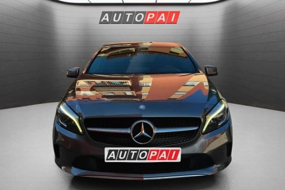 MERCEDES CLASE A A200d 136cv. AUTOMÁTICO 2017 de segunda mano