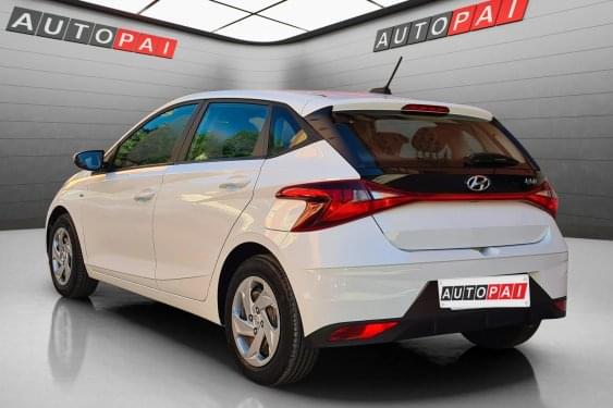 HYUNDAI I20 1.0 100CV 48V MHYBRID 2021 de segunda mano