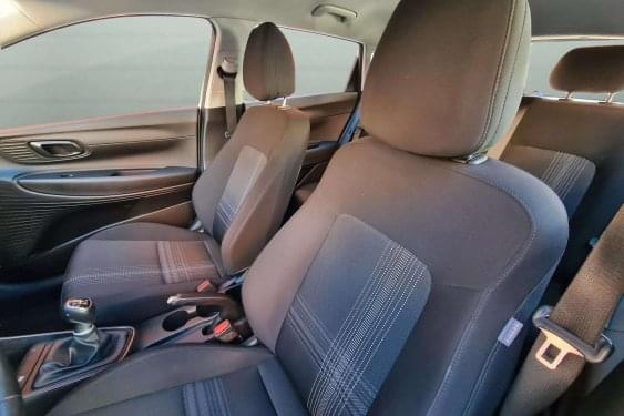 HYUNDAI I20 1.0 100CV 48V MHYBRID 2021 de segunda mano